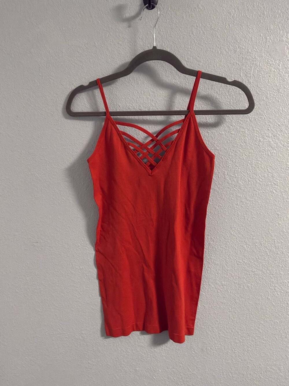 Zenana Outfitters Criss Cross Cami Size S/M Red Seamless Top